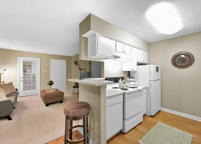 Property at Green Arbor Apartments - 10601 Sabo Rd, Houston, TX, 77089, 1 bed, 5 baths, [object Object]