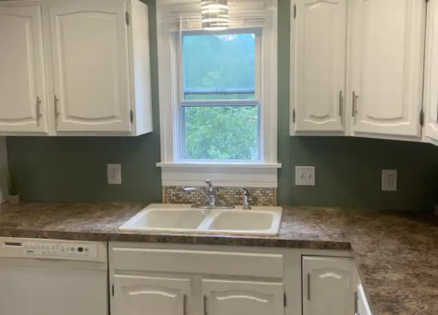Property at 108 Carrier St NE, Grand Rapids, MI, 49505, 3 beds, 1 bath, [object Object]
