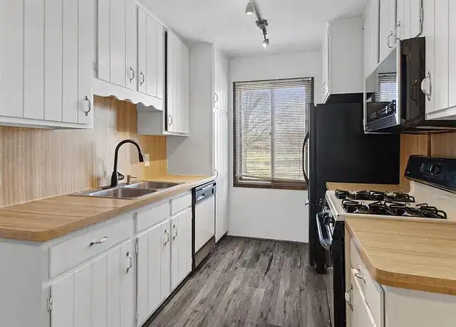 Property at 10720 Rockford Rd, Plymouth, MN, 55442, 1 bed, 1 bath, [object Object]