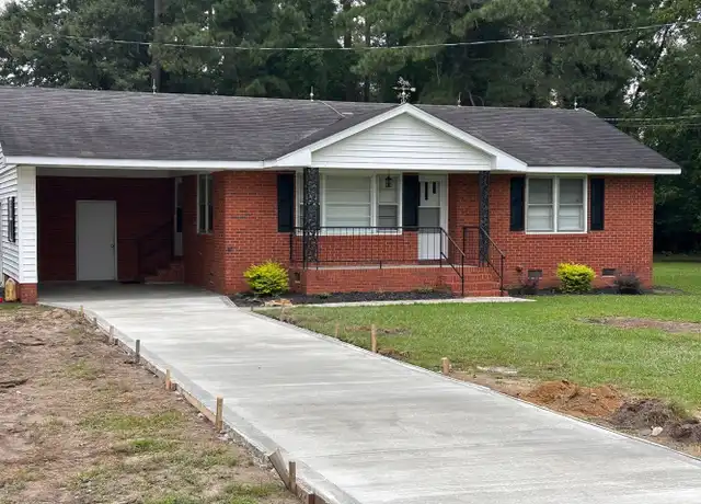 Property at 427 Island Grove Rd, Maxton, NC, 28364, 2 beds, 1 bath, [object Object]