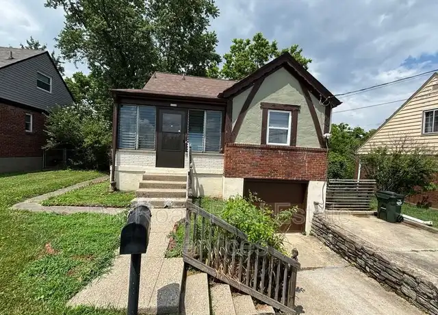 Property at 3330 Van Zandt Dr, Cincinnati, OH, 45211, 3 beds, 1 bath, [object Object]