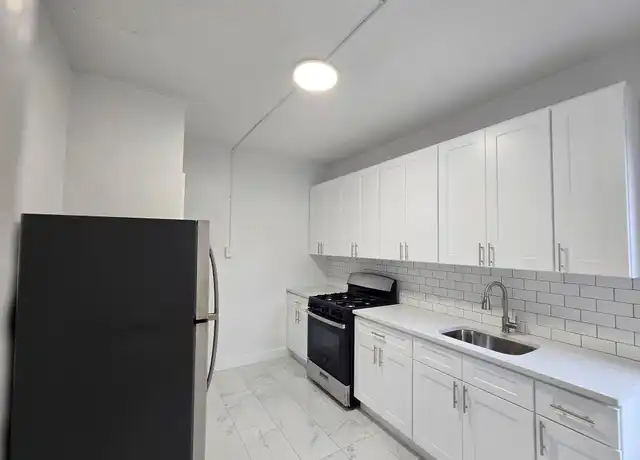 Property at 143 Jericho Tpke, Mineola, NY, 11501, 2 beds, 1 bath, [object Object]