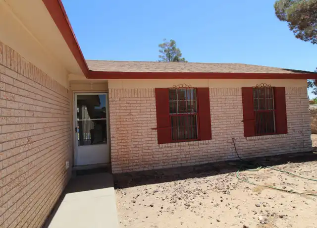 Property at 1808 Dean Martin Dr, El Paso, TX, 79936, 4 beds, 2 baths, [object Object]