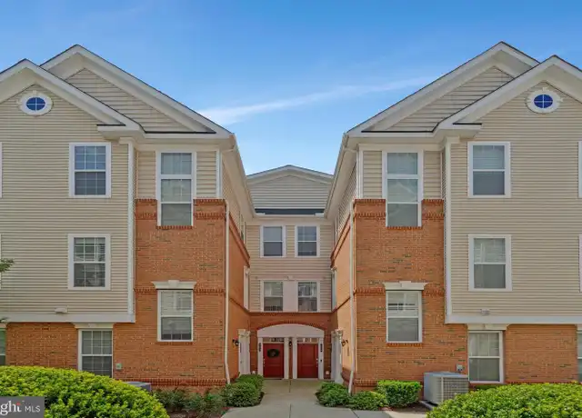 Property at 23286 Southdown Manor Ter #101, Ashburn, VA, 20148, 2 beds, 2.5 baths, [object Object]