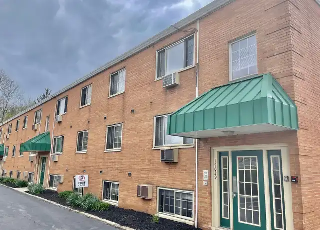 Property at Madison House Apts - 17029 Madison Ave, Lakewood, OH, 44107, 1 bed, 1 bath, [object Object]
