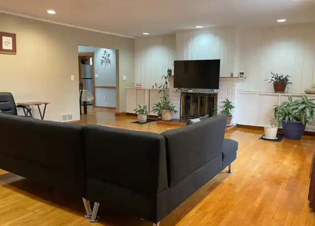 Property at 170 White St, South Burlington, VT, 05403, 2 beds, 1 bath, [object Object]