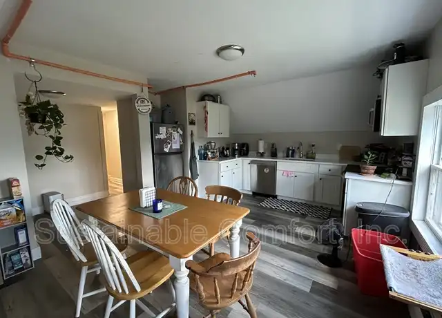Property at 36 Roxbury St Unit 3, Worcester, MA, 01609, 2 beds, 1 bath, [object Object]