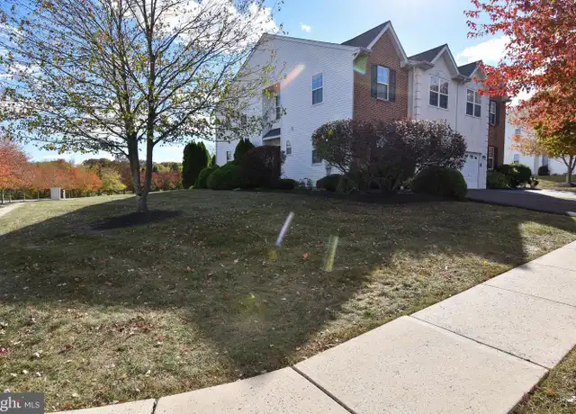 Property at 290 Hampshire Dr, Sellersville, PA, 18960, 4 beds, 2.5 baths, [object Object]