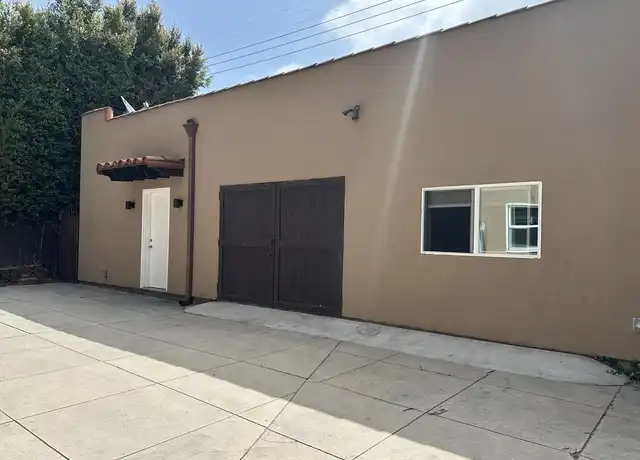 Property at 1048 S Hudson Ave, Los Angeles, CA, 90019, 2 beds, 2 baths, [object Object]