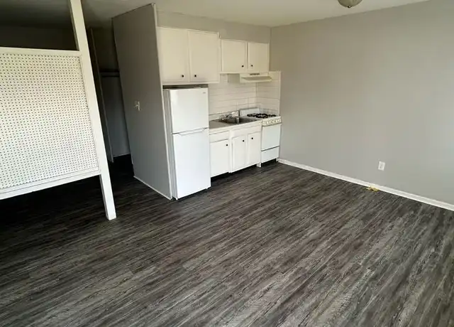 Property at 1208 Major St Unit 6, Normal, IL, 61761, 0 beds, 1 bath, [object Object]