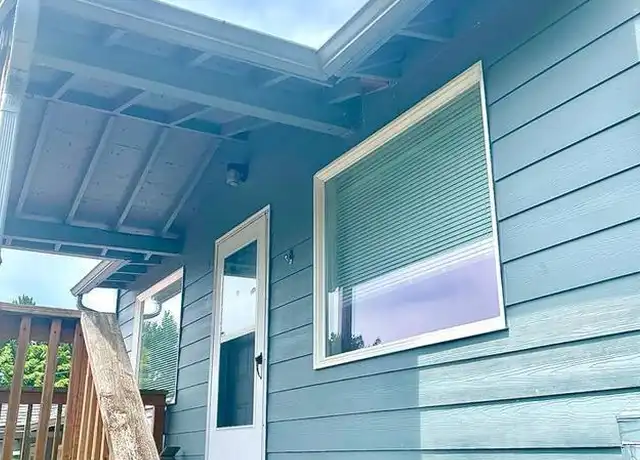 Property at 1711 NE 18th Pl Unit 4, Lincoln City, OR, 97367, 1 bed, 1 bath, [object Object]