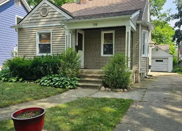 Property at 719 E 3rd St, Royal Oak, MI, 48067, 3 beds, 1.5 baths, [object Object]