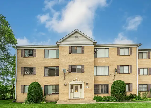 Property at 9310 Hamilton Ct Unit A, Des Plaines, IL, 60016, 2 beds, 1.5 baths, [object Object]