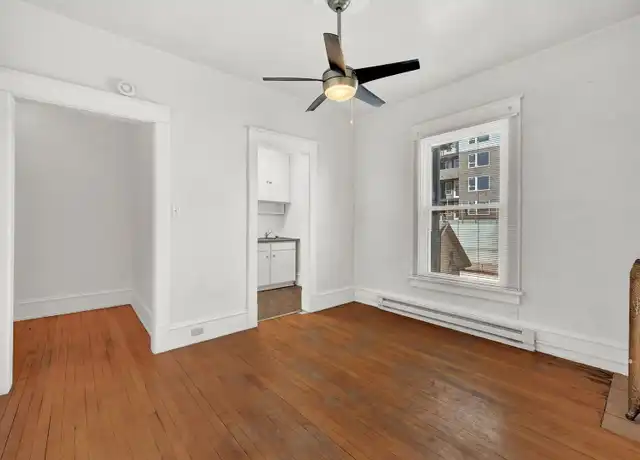 Property at 333 E 100 S Unit 10, Salt Lake City, UT, 84111, 1 bed, 1 bath, [object Object]