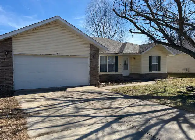 Property at 1752 S Fisk Ave, Springfield, MO, 65802, 3 beds, 2 baths, [object Object]