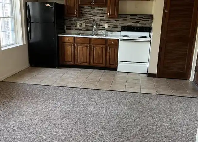 Property at 252 Ohio Ave Apt 203, McDonald, OH, 44437, 2 beds, 1 bath, [object Object]