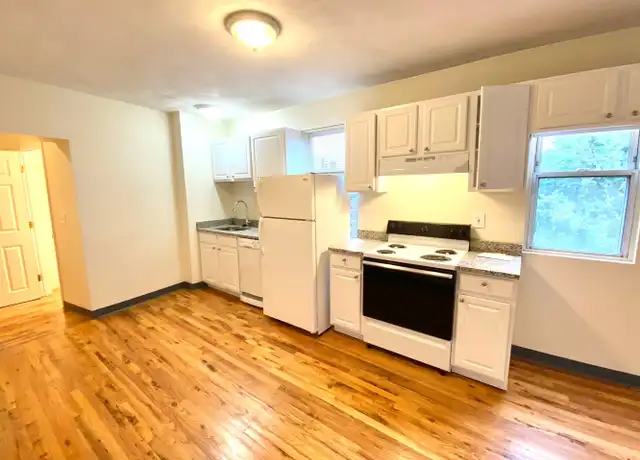 Property at 840 Huntington Ave, Boston, MA, 02115, 3 beds, 1 bath, [object Object]