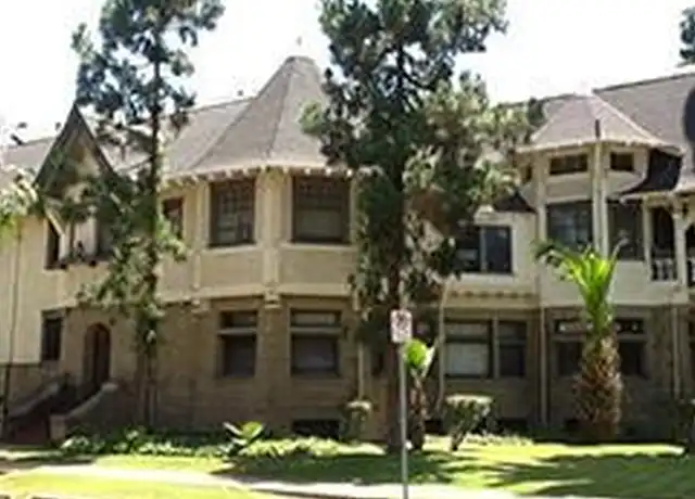 Property at 34 St James Park, Los Angeles, CA, 90007, 1 bed, 1 bath, [object Object]