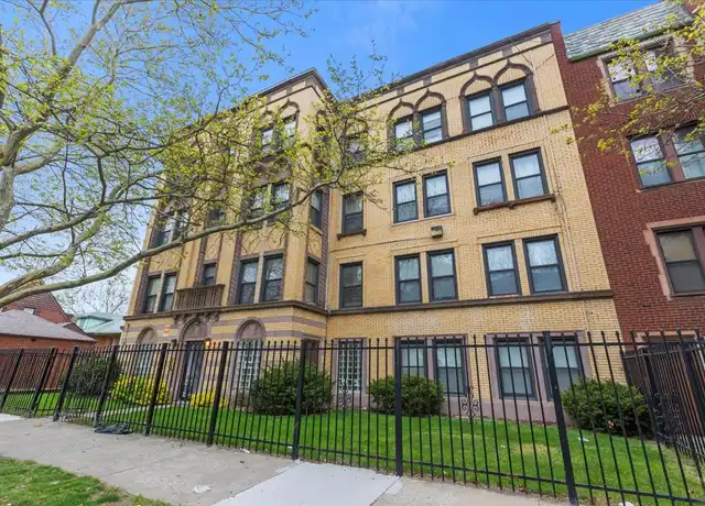 Property at 1934 E 74th St Unit 303, Chicago, IL, 60649, 1 bed, 1 bath, [object Object]