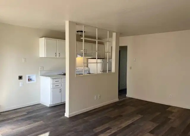 Property at 303 SE 126th Ave Unit 20, Portland, OR, 97233, 1 bed, 1 bath, [object Object]