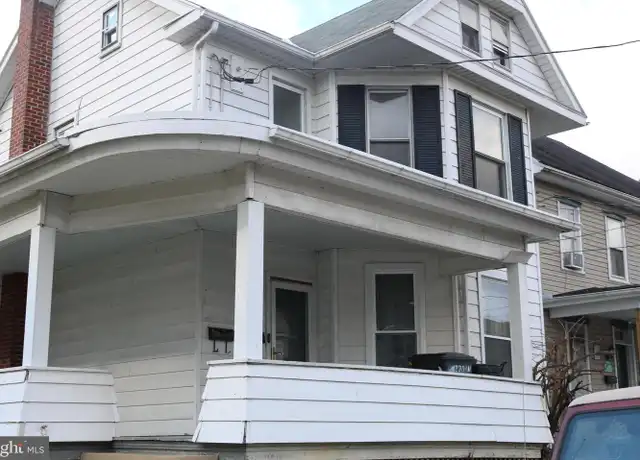 Property at 230 W 2nd St, Waynesboro, PA, 17268, 1 bed, 1 bath, [object Object]