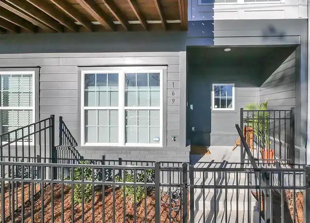 Property at 169 E 20th St, Chattanooga, TN, 37408, 2 beds, 2.5 baths, [object Object]