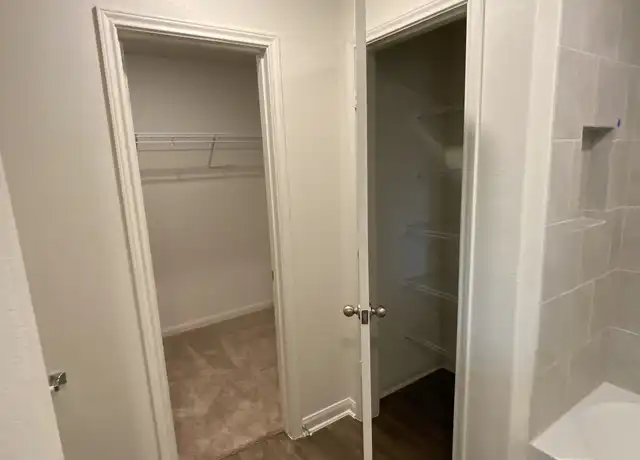 Property at 1020 Riverdale Cv, Jarrell, TX, 76537, 3 beds, 2 baths, [object Object]