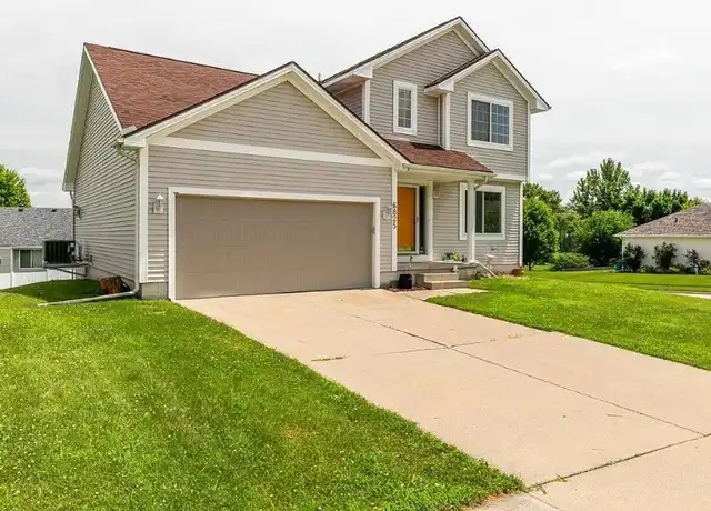 Property at 6825 Star View St, Des Moines, IA, 50320, 3 beds, 3 baths, [object Object]