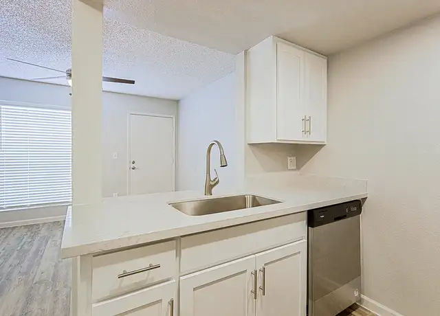Photo of 130 N 56th St, Mesa, AZ 85205