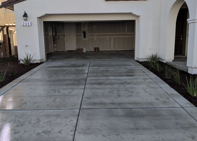 Photo of 244 Huntley Ave, Tracy, CA 95391