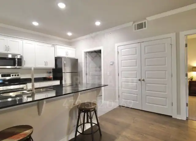 Property at 2001 E Brookview Cir Unit 203, Siloam Springs, AR, 72761, 1 bed, 1 bath, [object Object]