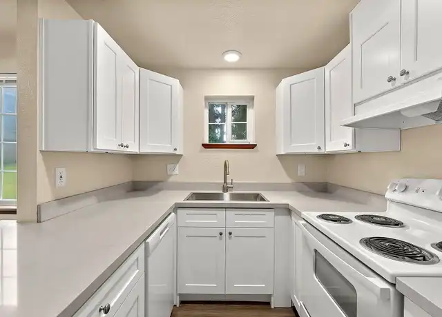 Property at 4950 51st Ln SE Unit E-104, Lacey, WA, 98503, 2 beds, 2 baths, [object Object]
