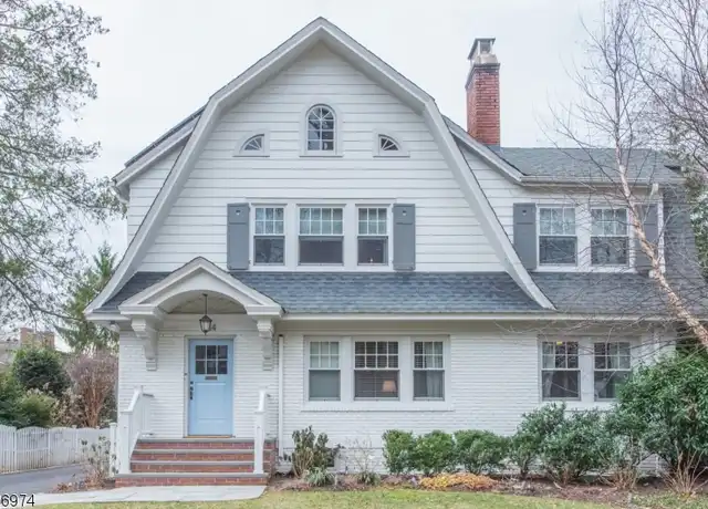 Property at 34 Oakwood Ave Unit 2, Montclair, NJ, 07043, 4 beds, 2 baths, [object Object]