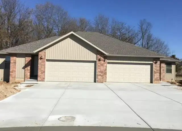 Property at 1906 S Bryson Cir, Springfield, MO, 65807, 3 beds, 2 baths, [object Object]