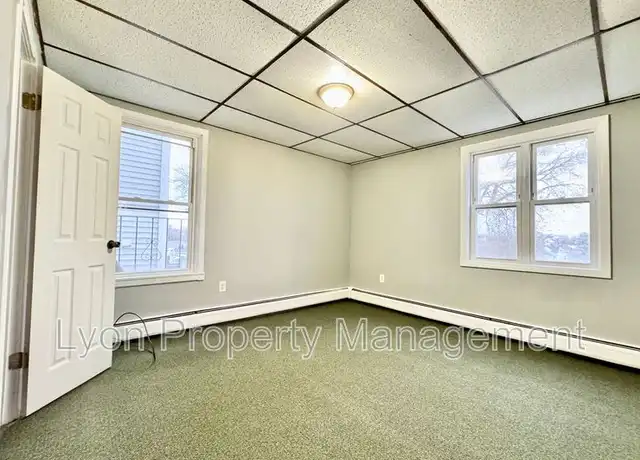 Property at 15 Phoenix St Unit 3, Central Falls, RI, 02863, 1 bed, 1 bath, [object Object]