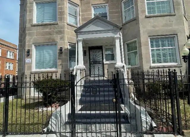 Property at 401 S Homan Ave Unit 2, Chicago, IL, 60624, 3 beds, 1 bath, [object Object]