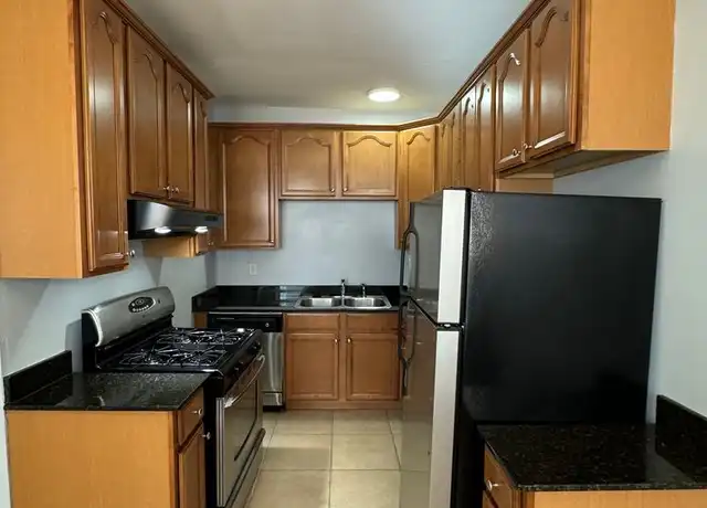 Property at 215 S 300 E Unit 12, Salt Lake City, UT, 84111, 1 bed, 1 bath, [object Object]