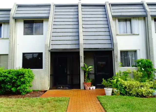 Property at 4813 Esedra Ct, Lake Worth, FL, 33467, 2 beds, 1.5 baths, [object Object]