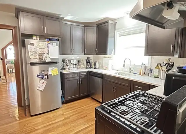 Property at 46 Dimmock St Unit 1, Quincy, MA, 02169, 2 beds, 1 bath, [object Object]