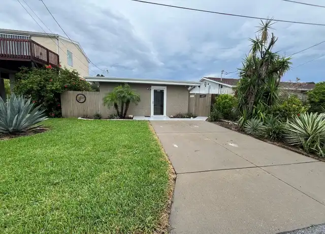 Property at 14982 Edgewater Cir, Hudson, FL, 34667, 2 beds, 1 bath, [object Object]