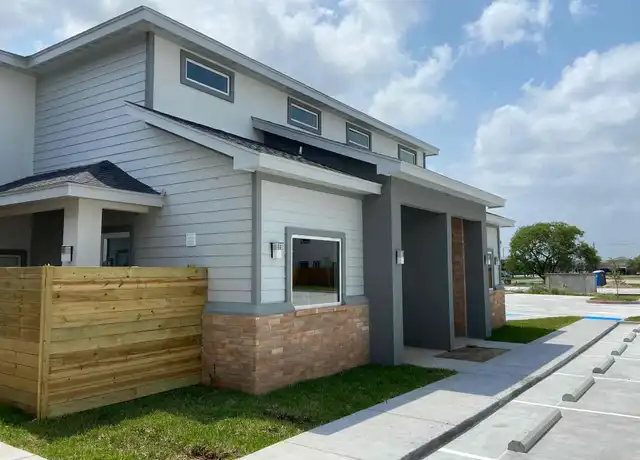 Property at 7700 Via del Mar Cir, Brownsville, TX, 78521, 3 beds, 2.5 baths, [object Object]