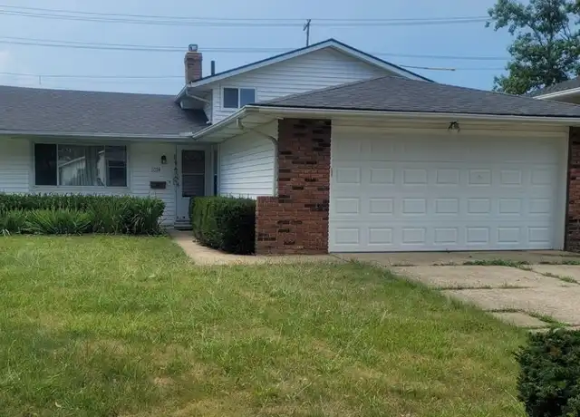 Property at 1074 E 167th St, Cleveland, OH, 44110, 3 beds, 1.5 baths, [object Object]