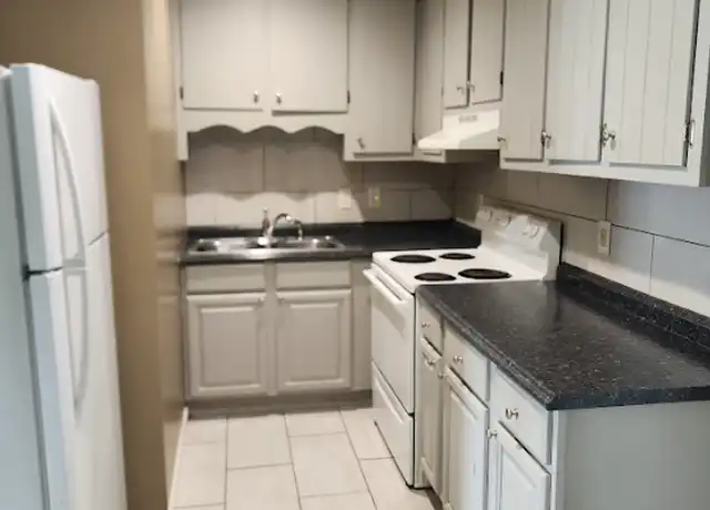 Property at 5766 Aftonshire Dr, Fayetteville, NC, 28304, 1 bed, 1 bath, [object Object]