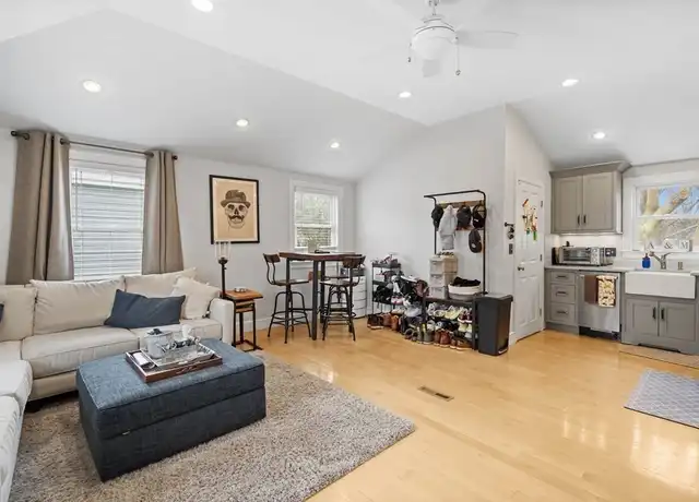 Property at 64 Ashland St Unit 2B, Dorchester, MA, 02122, 2 beds, 1 bath, [object Object]