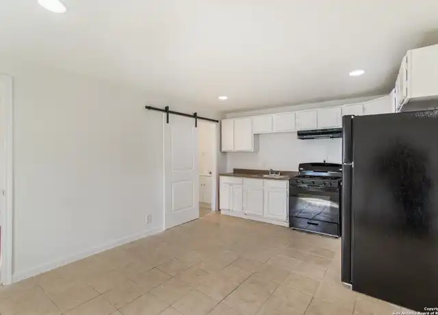 Property at 234 Readwell Dr, San Antonio, TX, 78220, 1 bed, 1 bath, [object Object]