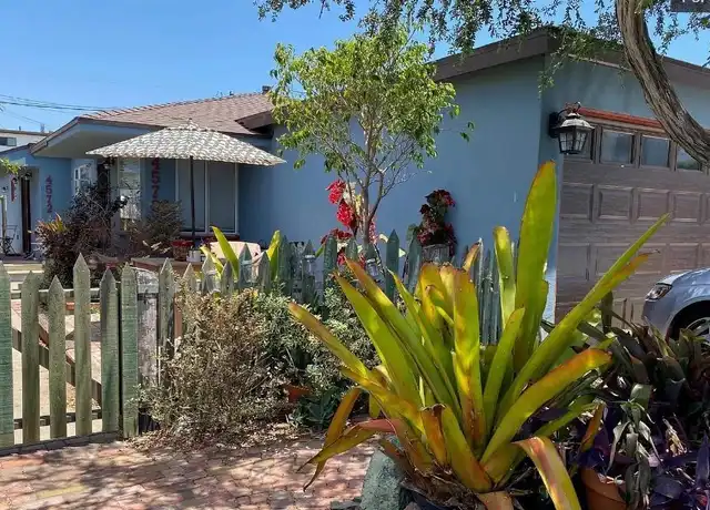 Property at 4570 Muir Ave, San Diego, CA, 92107, 1 bed, 1 bath, [object Object]