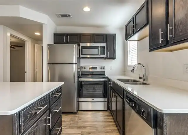 Property at 2106 Bennett Ave #202, Dallas, TX, 75206, 1 bed, 1 bath, [object Object]