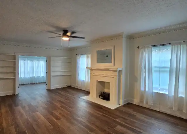 Property at 2472 Overlook Rd, Cleveland Heights, OH, 44106, 1 bed, 1 bath, [object Object]