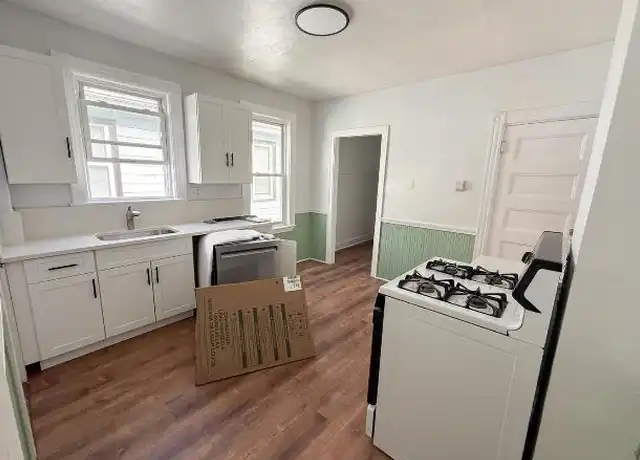 Property at 11 Spalding St, Jamaica Plain, MA, 02130, 2 beds, 1 bath, [object Object]