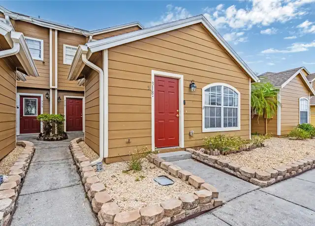 Property at 318 Australian Way Unit B, Davenport, FL, 33897, 1 bed, 1 bath, [object Object]